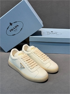 {{productViewItem.photos[photoViewList.activeNavIndex].Alt || productViewItem.photos[photoViewList.activeNavIndex].Description || 'Кроссовки PRADA'}}