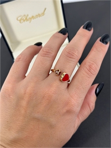 {{productViewItem.photos[photoViewList.activeNavIndex].Alt || productViewItem.photos[photoViewList.activeNavIndex].Description || 'Кольцо Chopard'}}