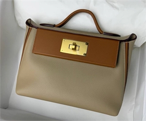 {{productViewItem.photos[photoViewList.activeNavIndex].Alt || productViewItem.photos[photoViewList.activeNavIndex].Description || 'Сумка HERMES'}}