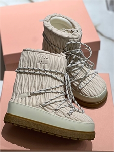 {{productViewItem.photos[photoViewList.activeNavIndex].Alt || productViewItem.photos[photoViewList.activeNavIndex].Description || 'Обувь MIU MIU'}}