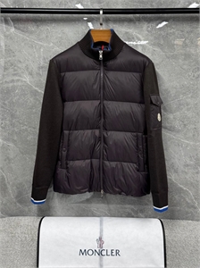 {{productViewItem.photos[photoViewList.activeNavIndex].Alt || productViewItem.photos[photoViewList.activeNavIndex].Description || 'Куртка MONCLER'}}
