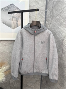 {{productViewItem.photos[photoViewList.activeNavIndex].Alt || productViewItem.photos[photoViewList.activeNavIndex].Description || 'Ветровка KITON'}}