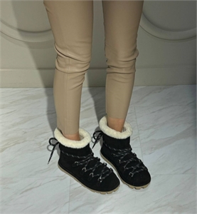 {{productViewItem.photos[photoViewList.activeNavIndex].Alt || productViewItem.photos[photoViewList.activeNavIndex].Description || 'Обувь MIU MIU'}}