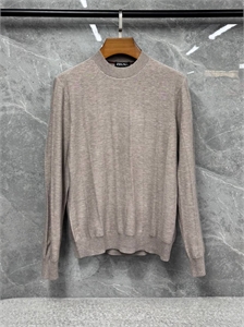 {{productViewItem.photos[photoViewList.activeNavIndex].Alt || productViewItem.photos[photoViewList.activeNavIndex].Description || 'Свитер ZEGNA'}}