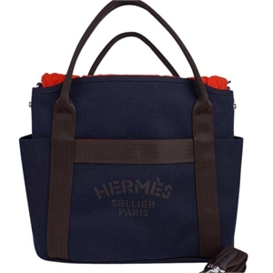 {{productViewItem.photos[photoViewList.activeNavIndex].Alt || productViewItem.photos[photoViewList.activeNavIndex].Description || 'Сумка HERMES'}}