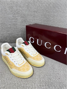 {{productViewItem.photos[photoViewList.activeNavIndex].Alt || productViewItem.photos[photoViewList.activeNavIndex].Description || 'Кроссовки GUCCI'}}
