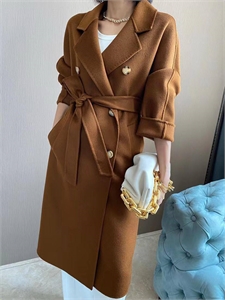 {{productViewItem.photos[photoViewList.activeNavIndex].Alt || productViewItem.photos[photoViewList.activeNavIndex].Description || 'Пальто MAX MARA'}}