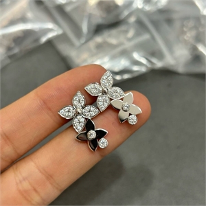 Серьги LOUIS VUITTON 160946