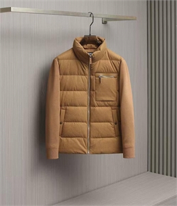 {{productViewItem.photos[photoViewList.activeNavIndex].Alt || productViewItem.photos[photoViewList.activeNavIndex].Description || 'куртка ZEGNA'}}