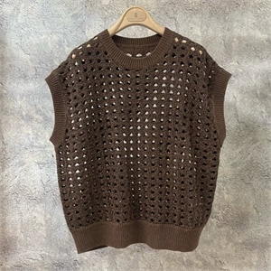 {{productViewItem.photos[photoViewList.activeNavIndex].Alt || productViewItem.photos[photoViewList.activeNavIndex].Description || 'Жилет BRUNELLO CUCINELLI'}}