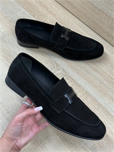 {{productViewItem.photos[photoViewList.activeNavIndex].Alt || productViewItem.photos[photoViewList.activeNavIndex].Description || 'Туфли  HERMES'}}