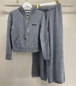 Костюм MIU MIU 161267