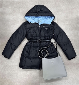 Пуховик PRADA 161556
