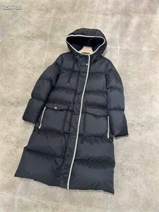 {{productViewItem.photos[photoViewList.activeNavIndex].Alt || productViewItem.photos[photoViewList.activeNavIndex].Description || 'Плащ BRUNELLO CUCINELLI'}}