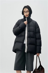 Пуховик MAX MARA 162000