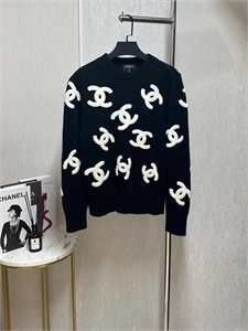 {{productViewItem.photos[photoViewList.activeNavIndex].Alt || productViewItem.photos[photoViewList.activeNavIndex].Description || 'Джемпер CHANEL'}}