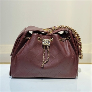 {{productViewItem.photos[photoViewList.activeNavIndex].Alt || productViewItem.photos[photoViewList.activeNavIndex].Description || 'Сумка CHANEL'}}