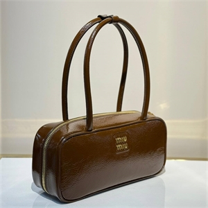 {{productViewItem.photos[photoViewList.activeNavIndex].Alt || productViewItem.photos[photoViewList.activeNavIndex].Description || 'Сумка MIU MIU'}}