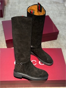 {{productViewItem.photos[photoViewList.activeNavIndex].Alt || productViewItem.photos[photoViewList.activeNavIndex].Description || 'Сапоги GUCCI'}}