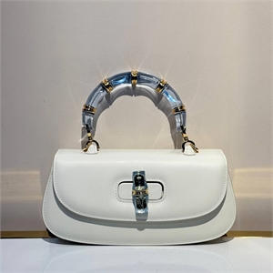 {{productViewItem.photos[photoViewList.activeNavIndex].Alt || productViewItem.photos[photoViewList.activeNavIndex].Description || 'Сумка GUCCI'}}