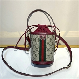 {{productViewItem.photos[photoViewList.activeNavIndex].Alt || productViewItem.photos[photoViewList.activeNavIndex].Description || 'Сумка GUCCI'}}