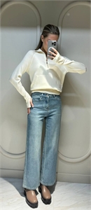 {{productViewItem.photos[photoViewList.activeNavIndex].Alt || productViewItem.photos[photoViewList.activeNavIndex].Description || 'Кофта  LORO PIANA'}}