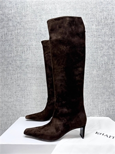 {{productViewItem.photos[photoViewList.activeNavIndex].Alt || productViewItem.photos[photoViewList.activeNavIndex].Description || 'Сапоги'}}