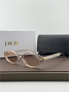 {{productViewItem.photos[photoViewList.activeNavIndex].Alt || productViewItem.photos[photoViewList.activeNavIndex].Description || 'Очки DIOR'}}