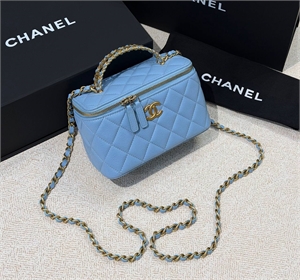 {{productViewItem.photos[photoViewList.activeNavIndex].Alt || productViewItem.photos[photoViewList.activeNavIndex].Description || 'Сумка CHANEL'}}