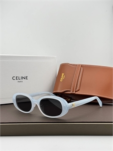 {{productViewItem.photos[photoViewList.activeNavIndex].Alt || productViewItem.photos[photoViewList.activeNavIndex].Description || 'Очки CELINE'}}