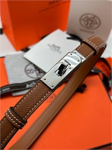 {{productViewItem.photos[photoViewList.activeNavIndex].Alt || productViewItem.photos[photoViewList.activeNavIndex].Description || 'Ремень HERMES'}}