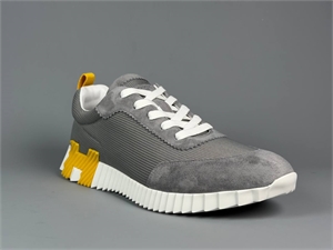 {{productViewItem.photos[photoViewList.activeNavIndex].Alt || productViewItem.photos[photoViewList.activeNavIndex].Description || 'Кроссовки HERMES'}}