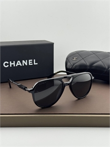 {{productViewItem.photos[photoViewList.activeNavIndex].Alt || productViewItem.photos[photoViewList.activeNavIndex].Description || 'Очки CHANEL'}}