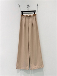 {{productViewItem.photos[photoViewList.activeNavIndex].Alt || productViewItem.photos[photoViewList.activeNavIndex].Description || 'Брюки CELINE'}}
