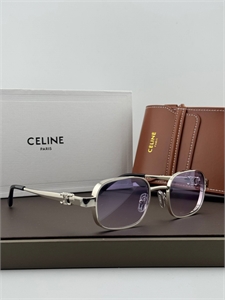 {{productViewItem.photos[photoViewList.activeNavIndex].Alt || productViewItem.photos[photoViewList.activeNavIndex].Description || 'Очки CELINE'}}