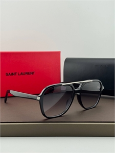 {{productViewItem.photos[photoViewList.activeNavIndex].Alt || productViewItem.photos[photoViewList.activeNavIndex].Description || 'Очки YSL'}}