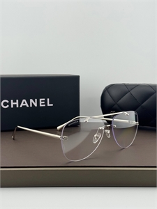 {{productViewItem.photos[photoViewList.activeNavIndex].Alt || productViewItem.photos[photoViewList.activeNavIndex].Description || 'Очки CHANEL'}}