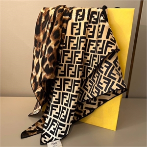 Платок FENDI 105198 - фото 103321