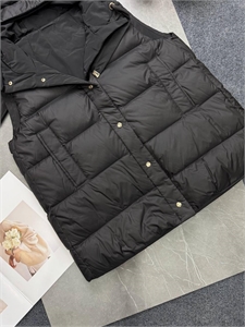 Жилет MAX MARA Двусторонний 105547 - фото 104490 Жилет MAX MARA Двусторонний 105547 - фото 104490