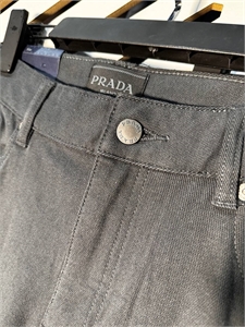 Джинсы Prada 108943 - фото 110693 Джинсы Prada 108943 - фото 110693