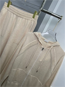 Костюм BRUNELLO CUCINELLI 109685 - фото 113332 Костюм BRUNELLO CUCINELLI 109685 - фото 113332