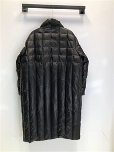 Пуховик  BOTTEGA VENETA 111275 - фото 118955 Пуховик  BOTTEGA VENETA 111275 - фото 118955