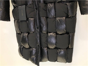 Пуховик  BOTTEGA VENETA 111275 - фото 118957 Пуховик  BOTTEGA VENETA 111275 - фото 118957