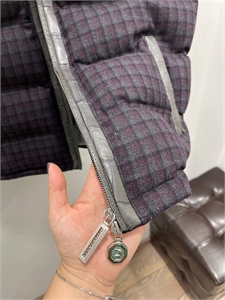 Жилет SR со вставками кожи крокодила 111356 - фото 119258 Жилет SR со вставками кожи крокодила 111356 - фото 119258