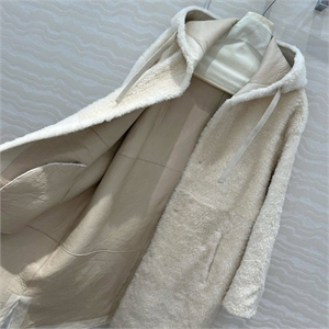 Дубленка MAX MARA Цигейка 111896 - фото 121168 Дубленка MAX MARA Цигейка 111896 - фото 121168