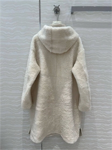 Дубленка MAX MARA Цигейка 111896 - фото 121169 Дубленка MAX MARA Цигейка 111896 - фото 121169
