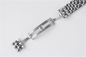 Часы CARTIER Panthere Средний 112498 - фото 123745 Часы CARTIER Panthere Средний 112498 - фото 123745