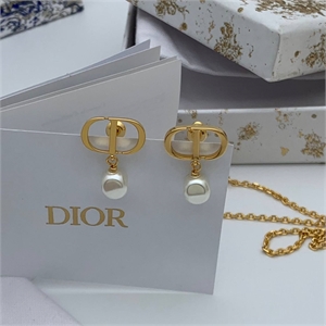 Серьги DIOR 113093 - фото 126122 Серьги DIOR 113093 - фото 126122