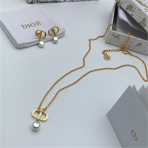 Серьги DIOR 113093 - фото 126123 Серьги DIOR 113093 - фото 126123