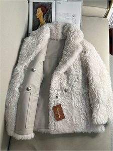 Дубленка LORO PIANA 113100 - фото 126163 Дубленка LORO PIANA 113100 - фото 126163